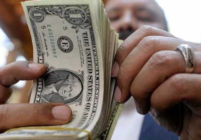 توقعات سعر الدولار بعد التعويم في مصر